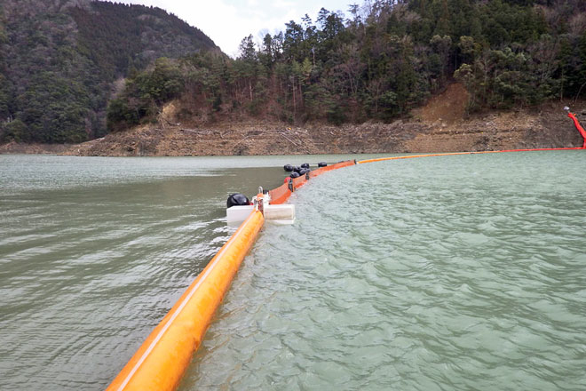 浮沈式濁水対策フェンス