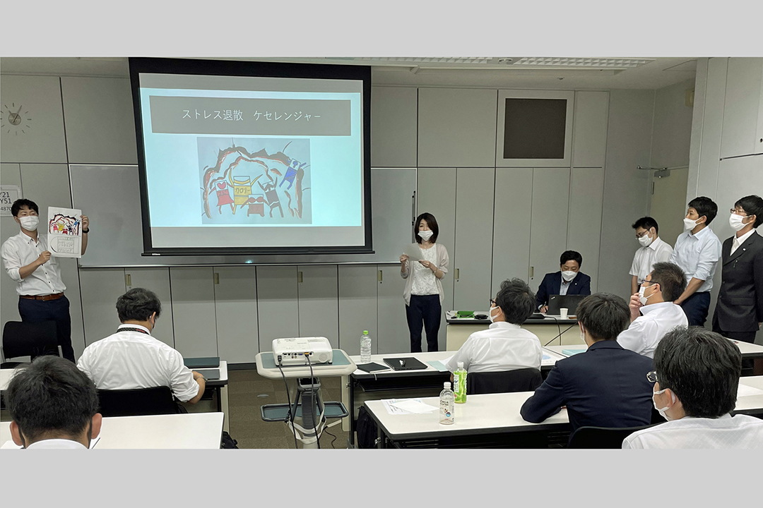 課題発表：消しゴム１個を１万円で売るには