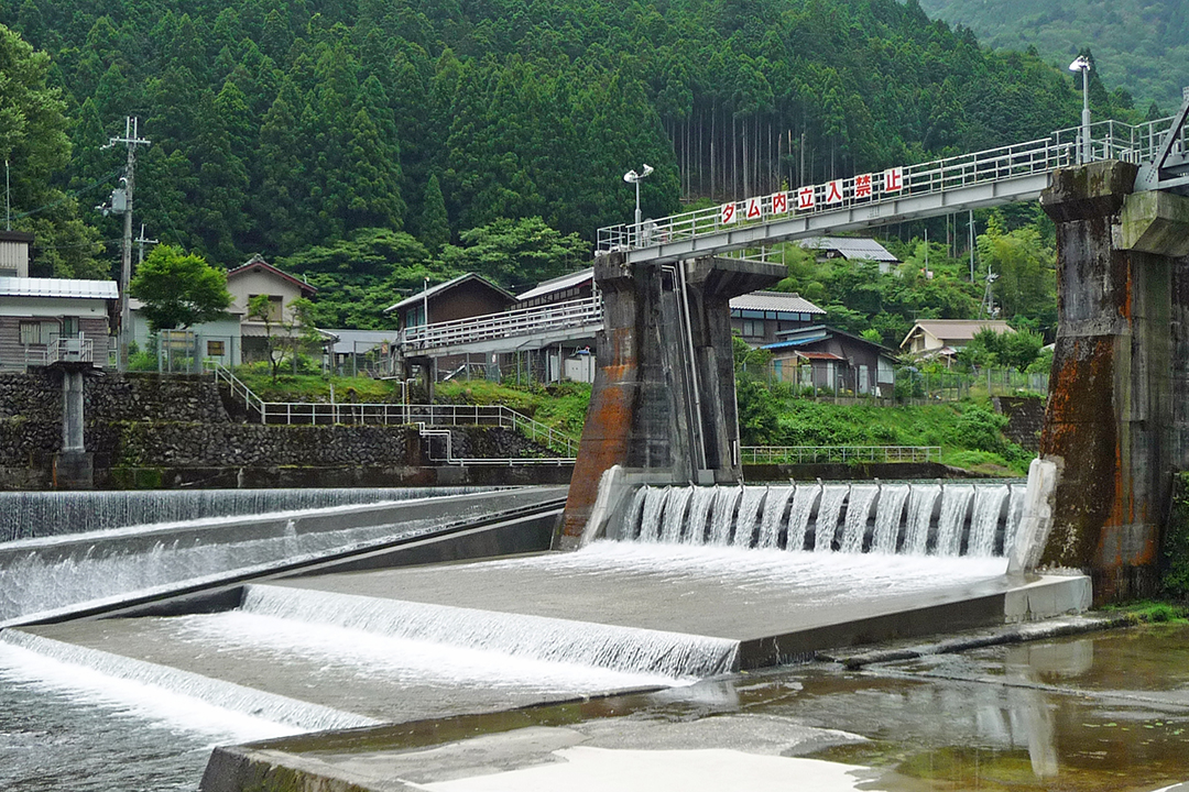 栃生発電所