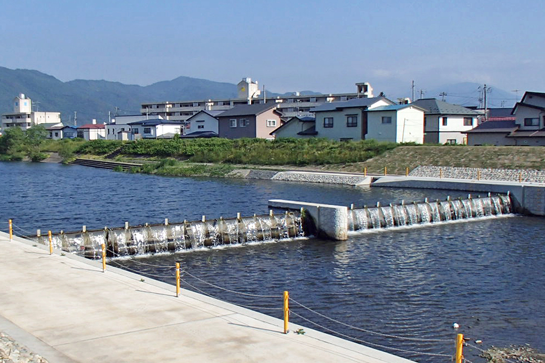 湯川洗堰