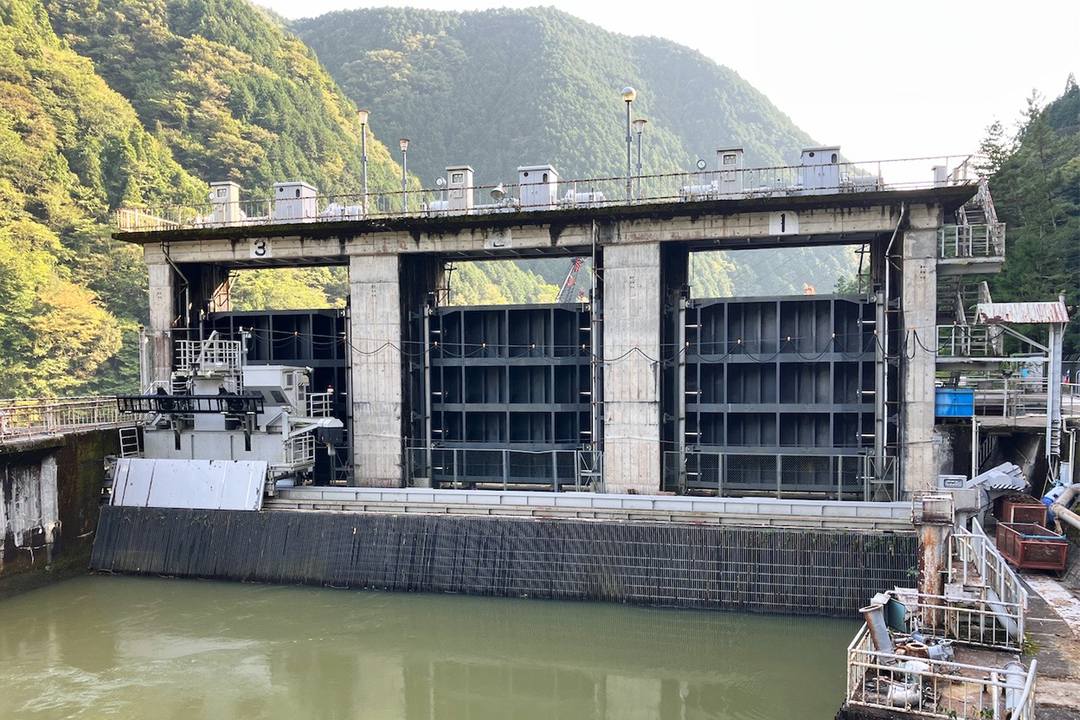 笠置発電所取水口