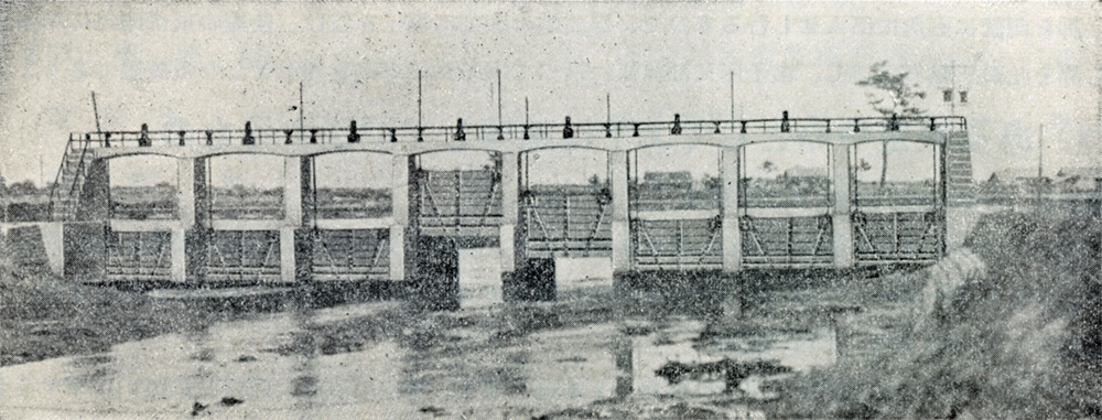 大阪市の主要運河出入り口に設置した膨張用閘門