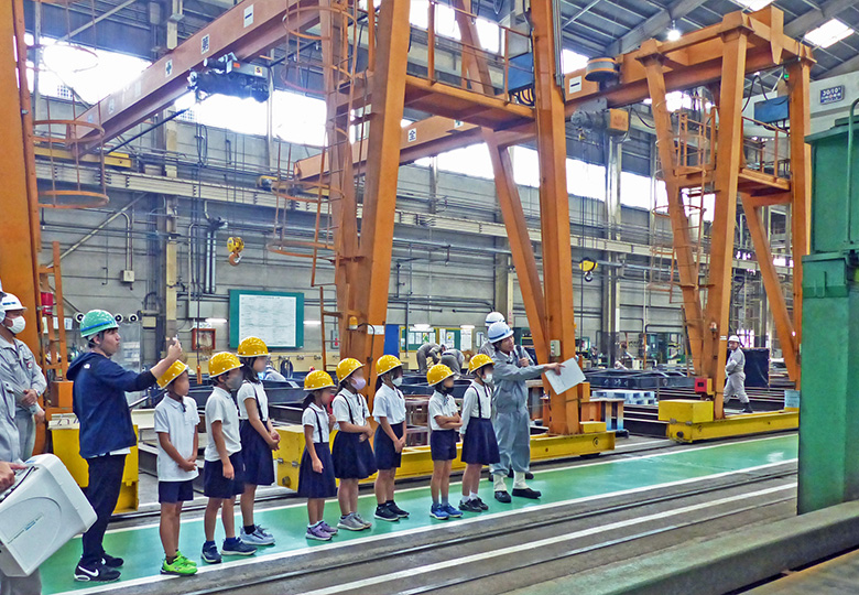 地元の小学生が工場見学に来ました！